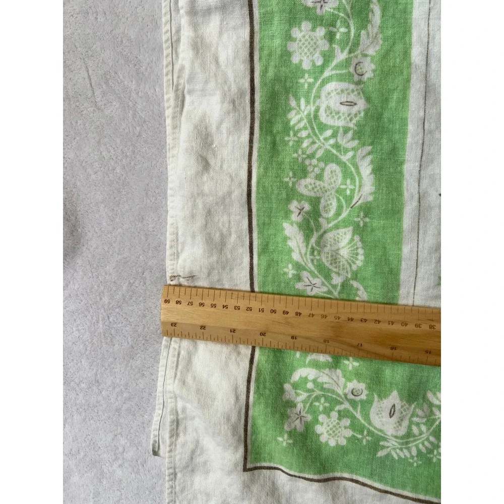 Vintage Floral Folk Art Linen Green Square 46x46